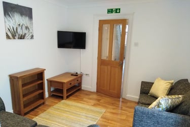 6 bed house, Furzehill Road, Mutley, Plymouth, PL47JZ - Image 2